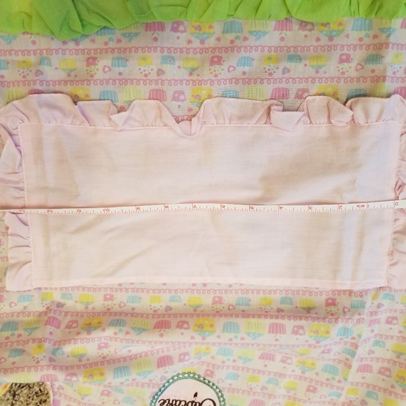 Cupcake Cupboard ruffle pocket tie apron - Picture 10 of 15
